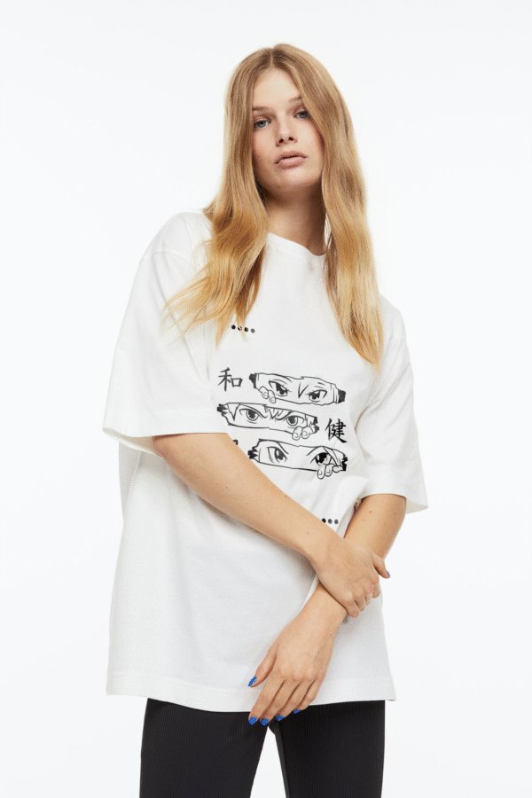 Women's Naruto Oversized T-Shirt - Unleash Your Inner Ninja